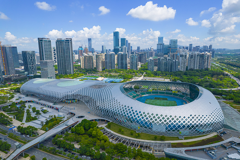 西媒：阿诺德和卡马文加今天接受检查，二人伤情都令人担忧